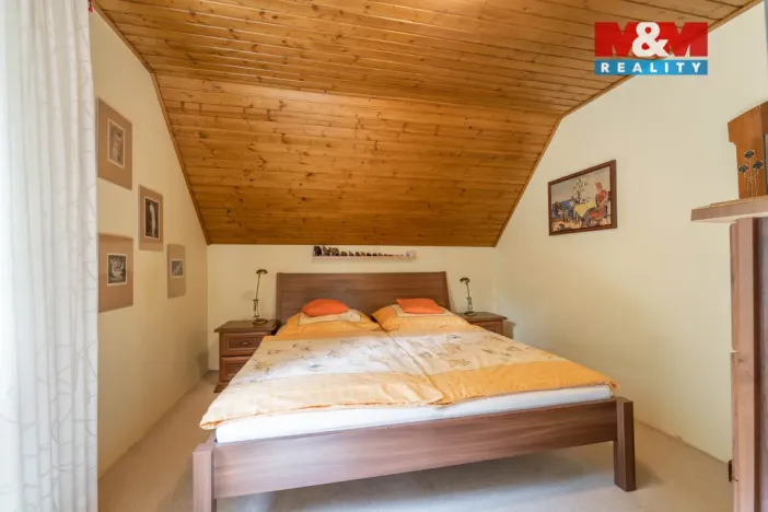 Prodej rodinného domu, Benecko, 224 m2