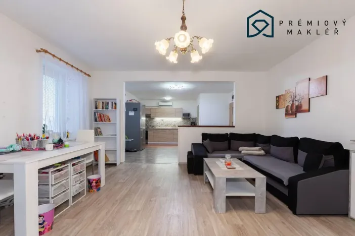 Prodej rodinného domu, Chorušice - Velký Újezd, 200 m2