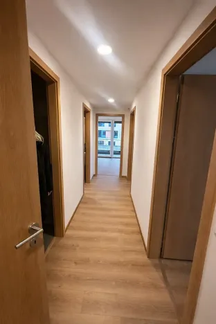 Pronájem bytu 3+kk, Praha - Vysočany, Poděbradská, 78 m2