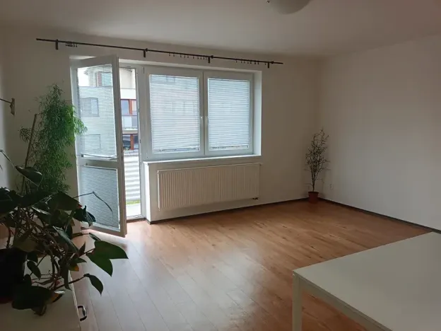 Pronájem bytu 1+kk, Praha - Zličín, Tvrdonická, 46 m2