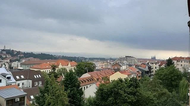 Pronájem bytu 1+kk, Praha - Břevnov, Šlikova, 29 m2