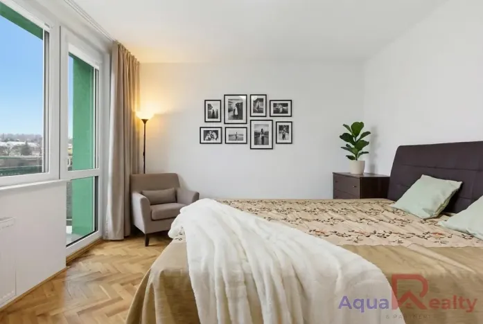 Prodej bytu 3+1, Karlovy Vary, Vítězná, 74 m2