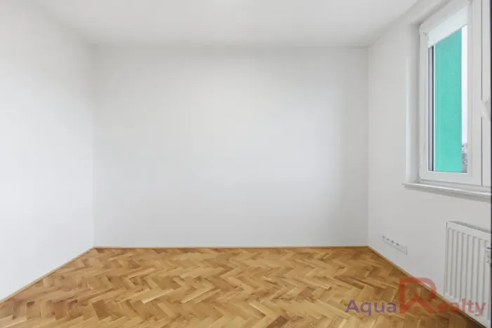 Prodej bytu 3+1, Karlovy Vary, Vítězná, 74 m2