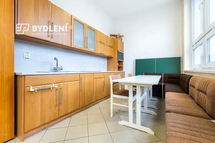 Pronájem kanceláře, Teplice, Modlanská, 153 m2