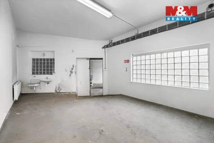 Prodej výrobních prostor, Kladno, Tuchoraz, 333 m2
