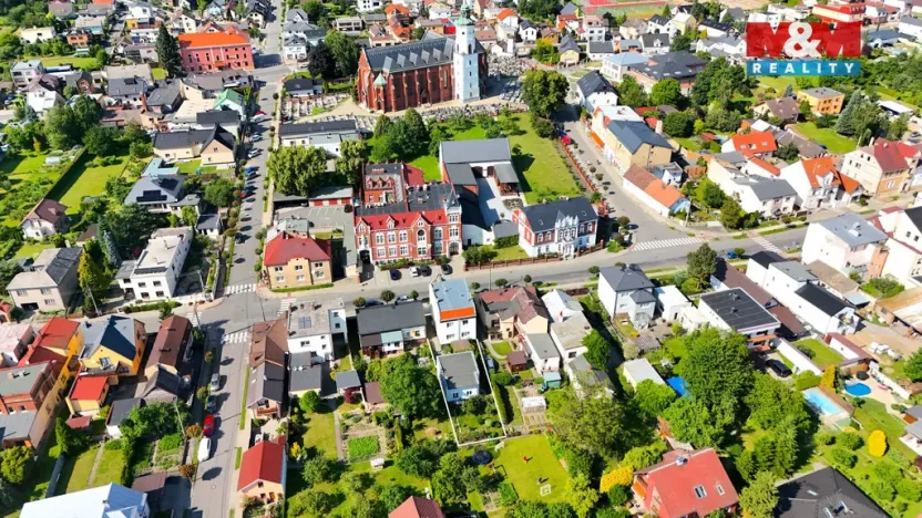 Prodej rodinného domu, Kravaře, Náměstí, 180 m2