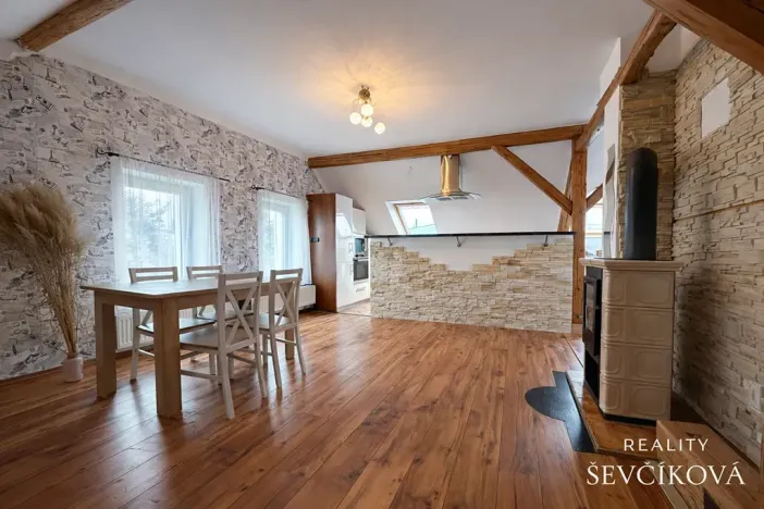 Pronájem bytu 3+kk, Hradec Králové, Miřiovského, 118 m2