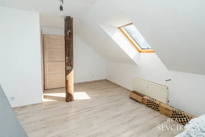 Prodej rodinného domu, Nechanice, 180 m2