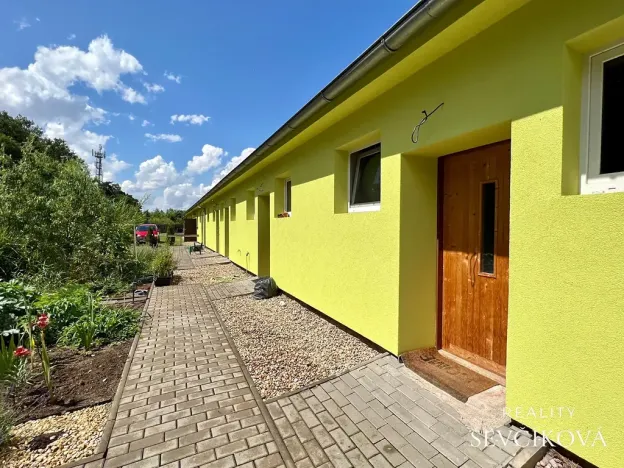 Pronájem bytu 2+kk, Libišany, 40 m2