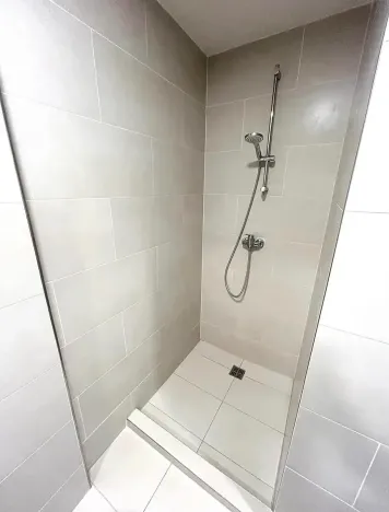 Pronájem bytu 1+kk, Praha - Vysočany, Poděbradská, 31 m2