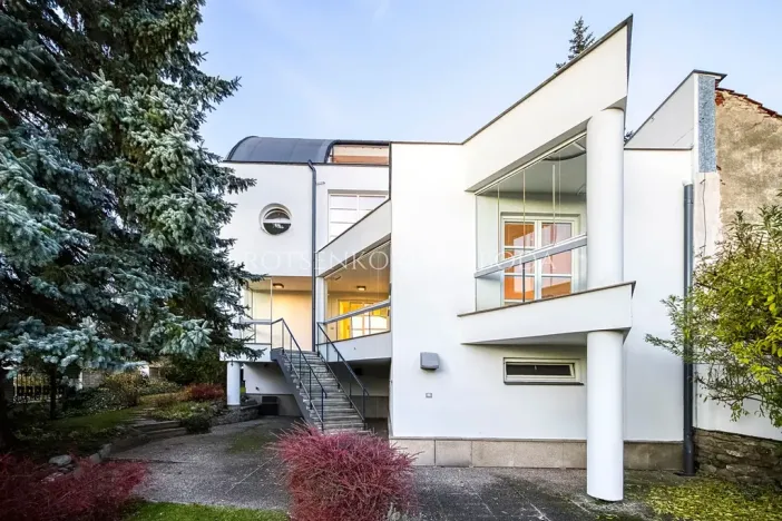 Prodej ubytování, Křižanov, Benešovo náměstí, 530 m2