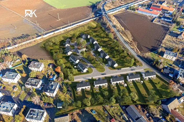 Prodej pozemku pro bydlení, Starý Kolín, 27971 m2