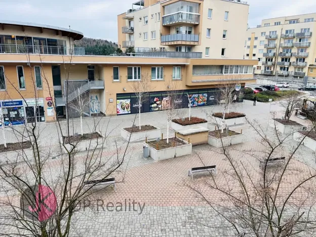 Pronájem bytu 2+kk, Praha - Hostivař, náměstí Přátelství, 58 m2