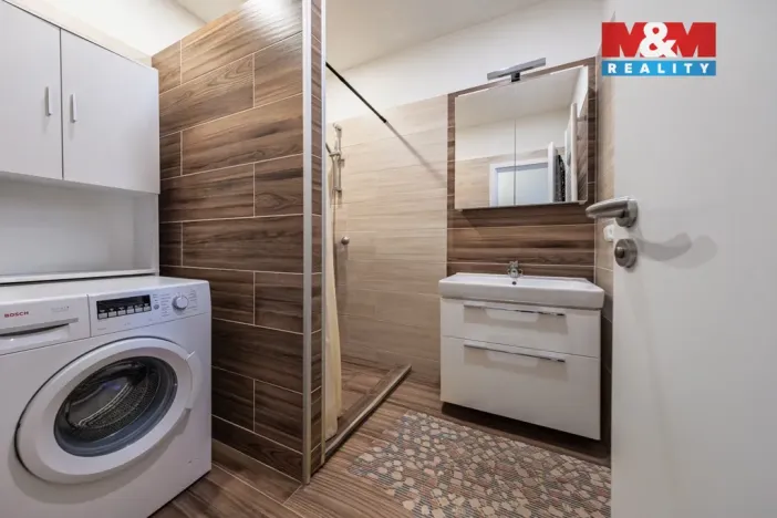 Prodej rodinného domu, Spálené Poříčí - Struhaře, 225 m2