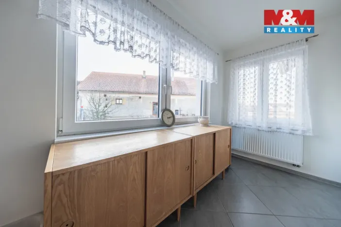 Prodej rodinného domu, Spálené Poříčí - Struhaře, 225 m2