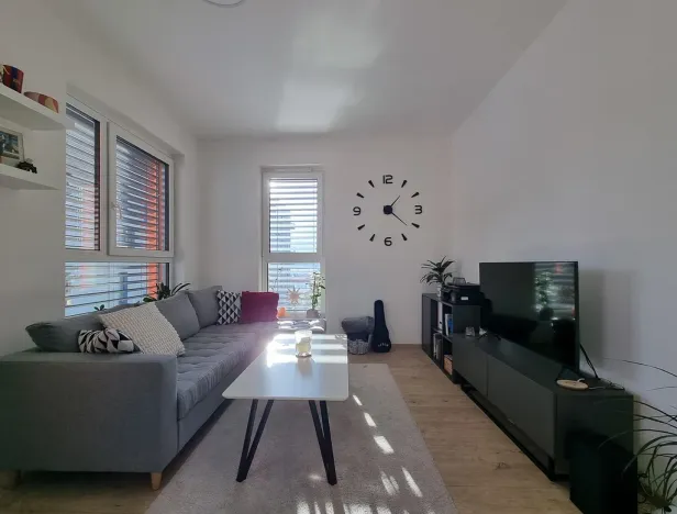 Pronájem bytu 2+kk, Liberec - Liberec III-Jeřáb, U Nisy, 65 m2