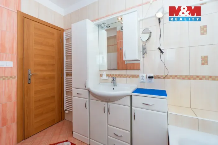 Pronájem bytu 3+kk, Pardubice - Studánka, Dubové návrší, 72 m2