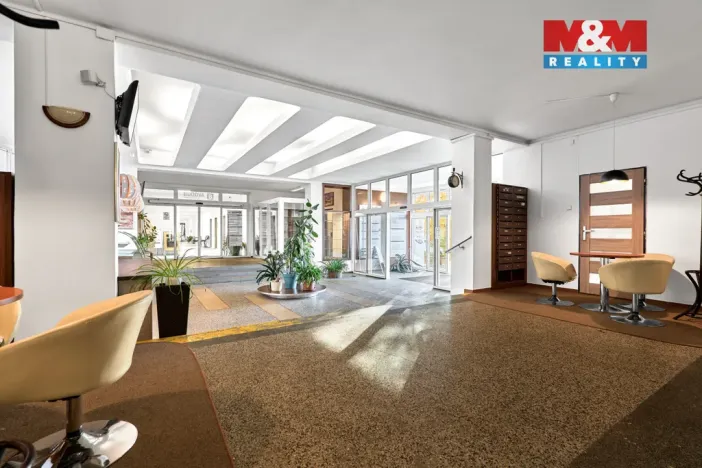 Pronájem obchodního prostoru, Ostrov, Lidická, 120 m2