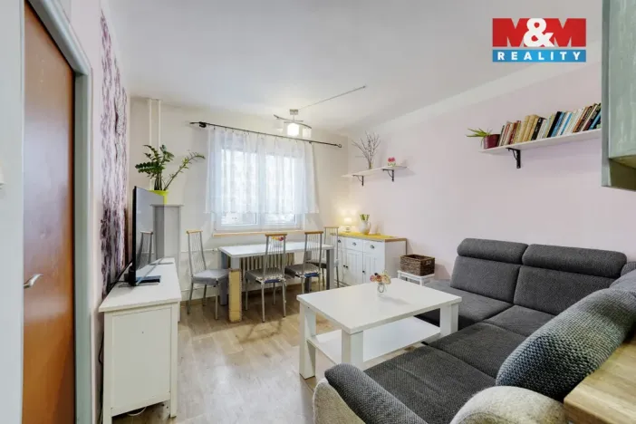 Prodej bytu 2+1, Karlovy Vary - Drahovice, Anglická, 55 m2