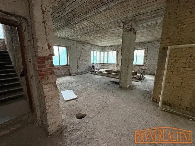 Prodej komerční nemovitosti, Uherský Brod, Komenského, 564 m2