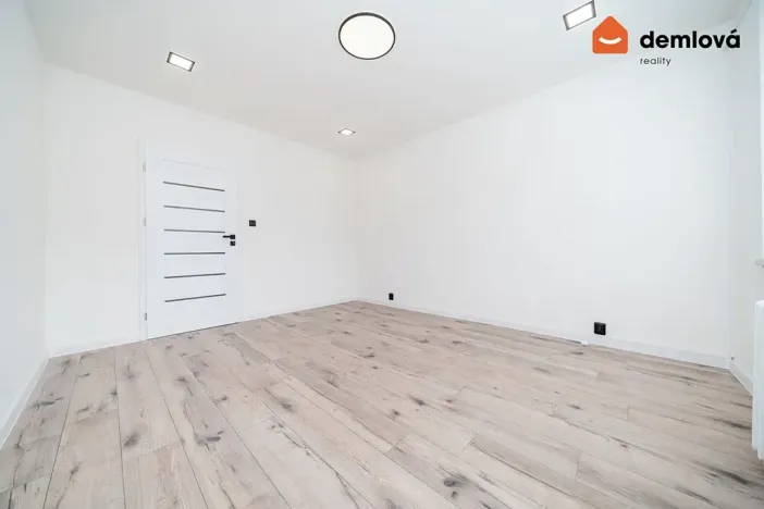 Pronájem bytu 2+1, Ostrava, Otakara Jeremiáše, 58 m2