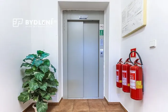 Pronájem komerční nemovitosti, Teplice, Jaselská, 754 m2