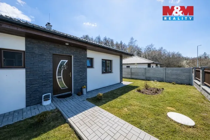 Prodej rodinného domu, Mukařov - Žernovka, K Památníku, 107 m2