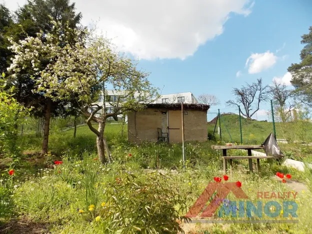 Prodej zahrady, Slaný, Husova, 485 m2