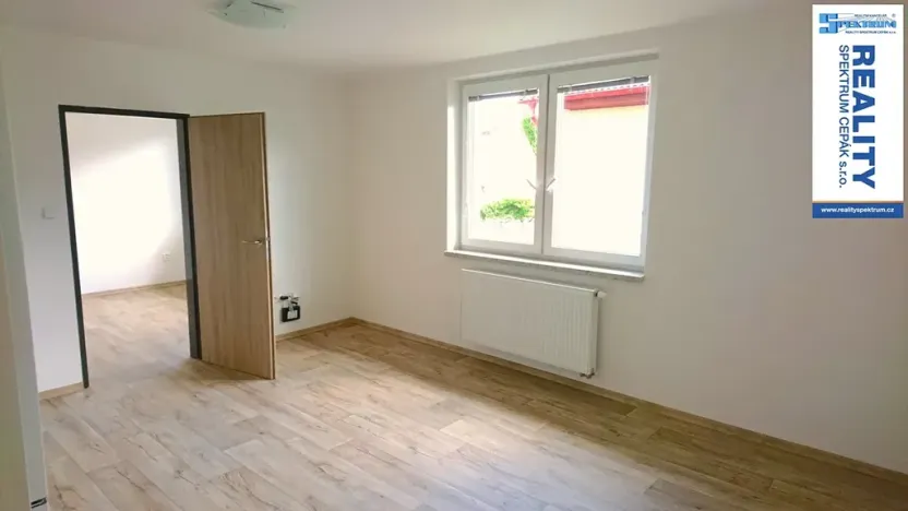 Pronájem bytu 2+kk, Kamenný Újezd, 5. května, 43 m2