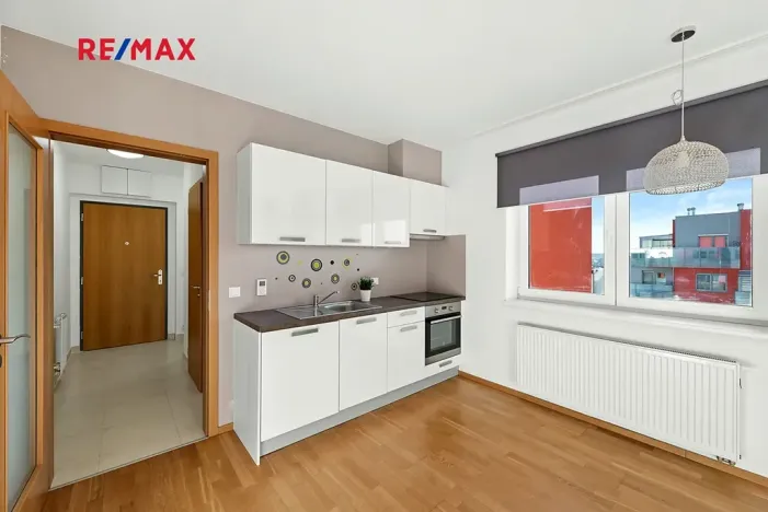 Pronájem bytu 1+kk, Praha - Řeporyje, Kakosova, 35 m2