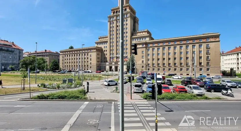 Pronájem bytu 1+kk, Praha - Bubeneč, Terronská, 25 m2