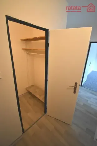 Pronájem bytu 2+1, Chomutov, 17. listopadu, 60 m2