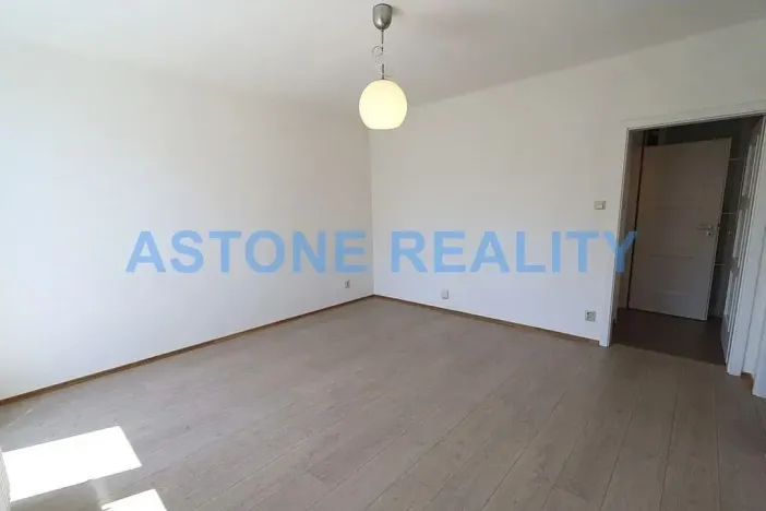 Pronájem bytu 1+1, Praha - Vokovice, Na dlouhém lánu, 43 m2