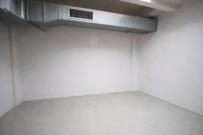 Pronájem skladu, Praha - Nusle, Mojmírova, 165 m2