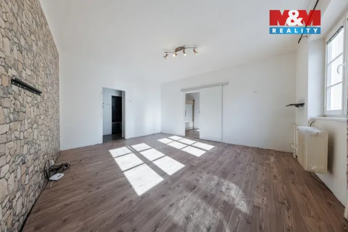 Pronájem bytu 2+1, Cheb, Cechovní, 47 m2