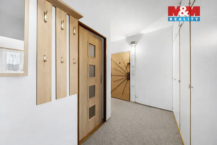 Prodej bytu 3+1, Louny, U Stadionu, 68 m2