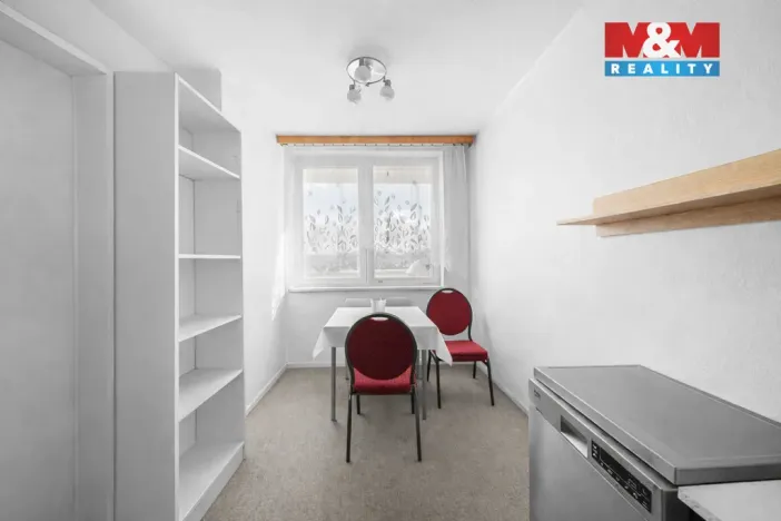 Prodej bytu 3+1, Louny, U Stadionu, 68 m2