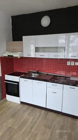 Pronájem bytu 2+kk, Klášterec nad Ohří, Dukelská, 40 m2