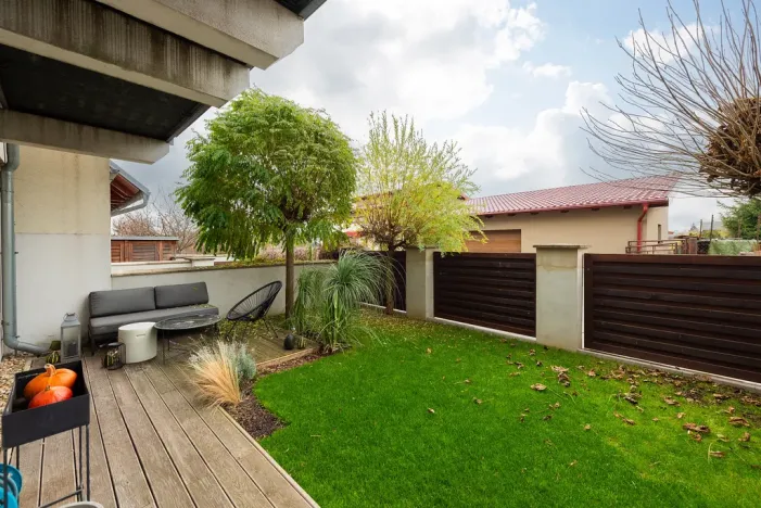 Prodej bytu 2+kk, Veleň - Mírovice, Polní, 49 m2