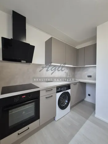 Pronájem bytu 1+1, Brno, 32 m2