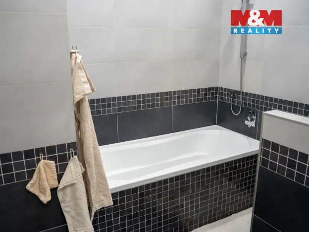 Prodej bytu 3+1, Opava - Kateřinky, Ratibořská, 67 m2