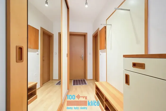 Pronájem bytu 2+1, Praha - Vysočany, Nepilova, 64 m2