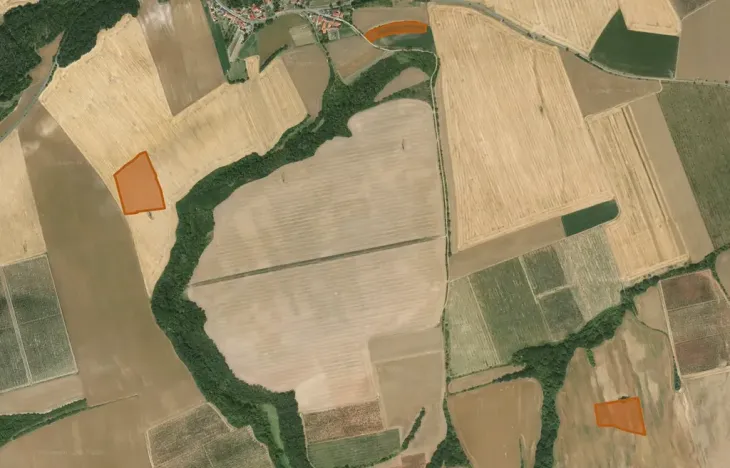 Prodej pole, Lipno, 36640 m2