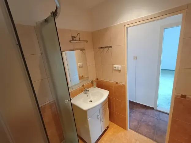 Pronájem bytu 3+1, Praha - Hlubočepy, Lamačova, 75 m2