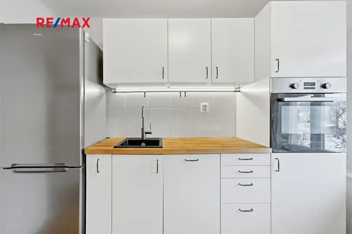 Prodej rodinného domu, Oselce, 168 m2