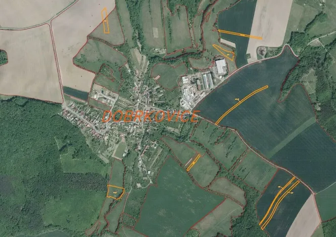 Prodej pozemku, Dobrkovice, 30313 m2
