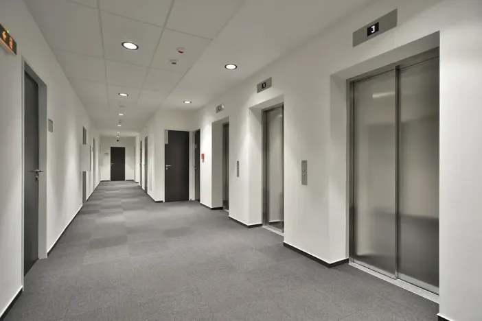 Pronájem kanceláře, Brno, Jana Babáka, 546 m2