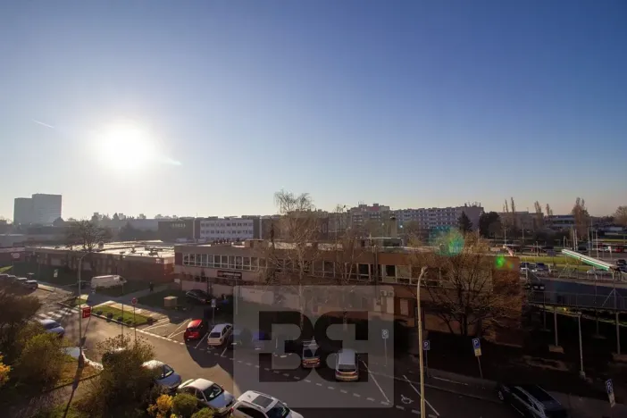 Pronájem bytu 2+kk, Praha - Kobylisy, Kyselova, 45 m2