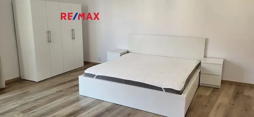 Pronájem bytu 2+kk, Praha - Vinohrady, Slezská, 52 m2