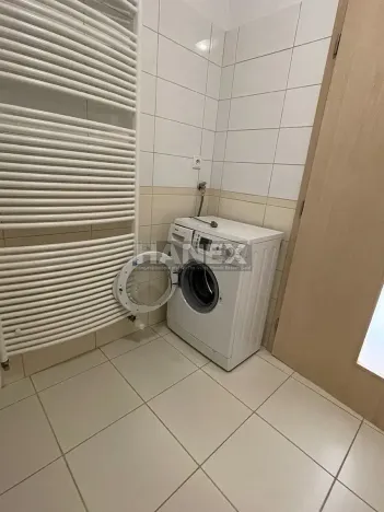 Pronájem bytu 1+kk, Jesenice, Hrnčířská, 30 m2